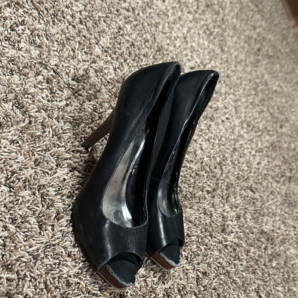 Jessica Elegant Black Peep-Toe Heels
